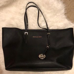 Michael Kors medium travel Saffiano leather tote